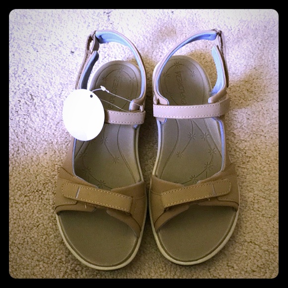 explore24 sandals